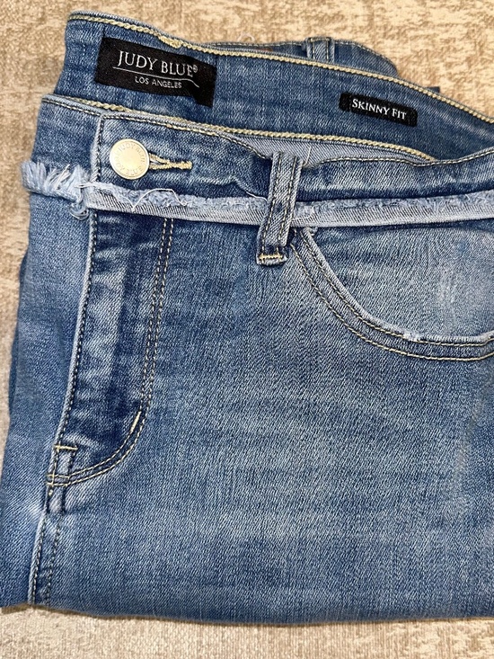 Judy Blue Denim - Judy Blue Skinny Fit Jeans. Size 15/32